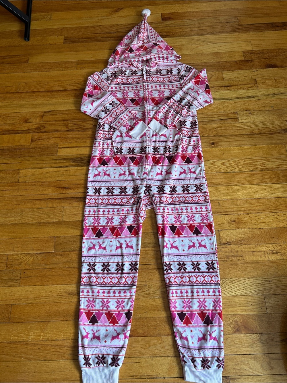 EUC Girls Cat&Jack XL Pink & White Fair Isle One-Piece Hooded Jumpsuit